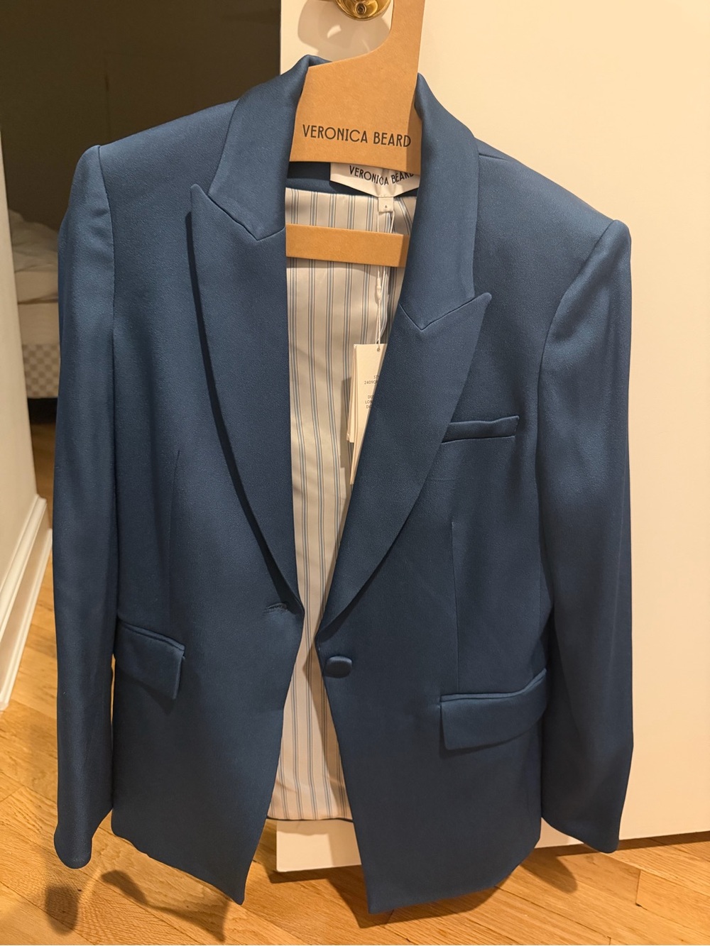 Veronica Beard Stone-Blue Tailored Single-Button Blazer, size 6 NWT